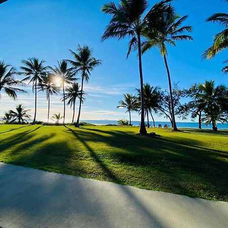 萨日娜海滩汽车旅馆 Grasstree Beach 外观 照片